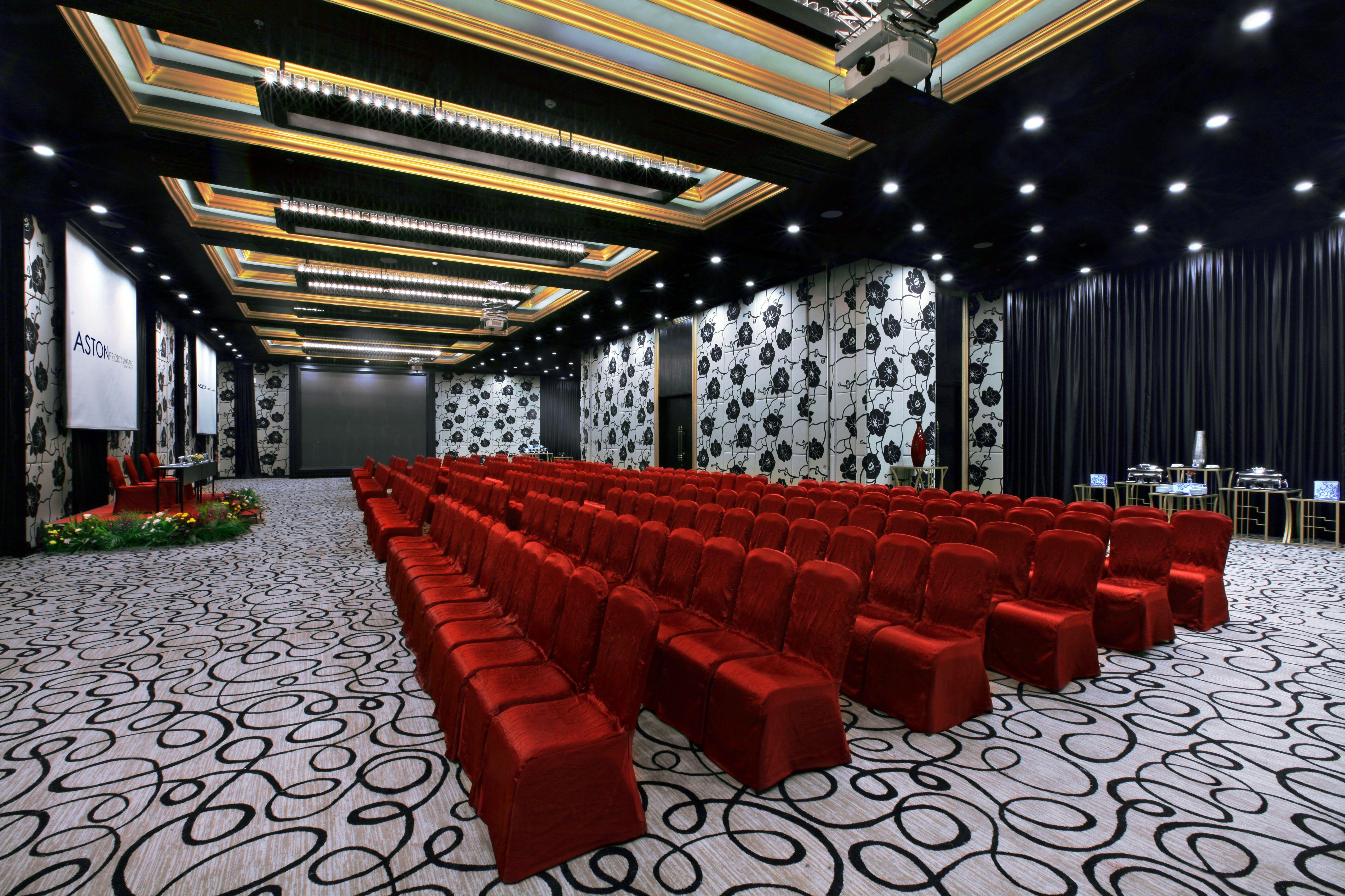 Aston Priority Simatupang Hotel And Conference Center Jakarta Exteriér fotografie