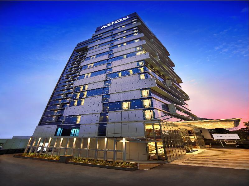 Aston Priority Simatupang Hotel And Conference Center Jakarta Exteriér fotografie