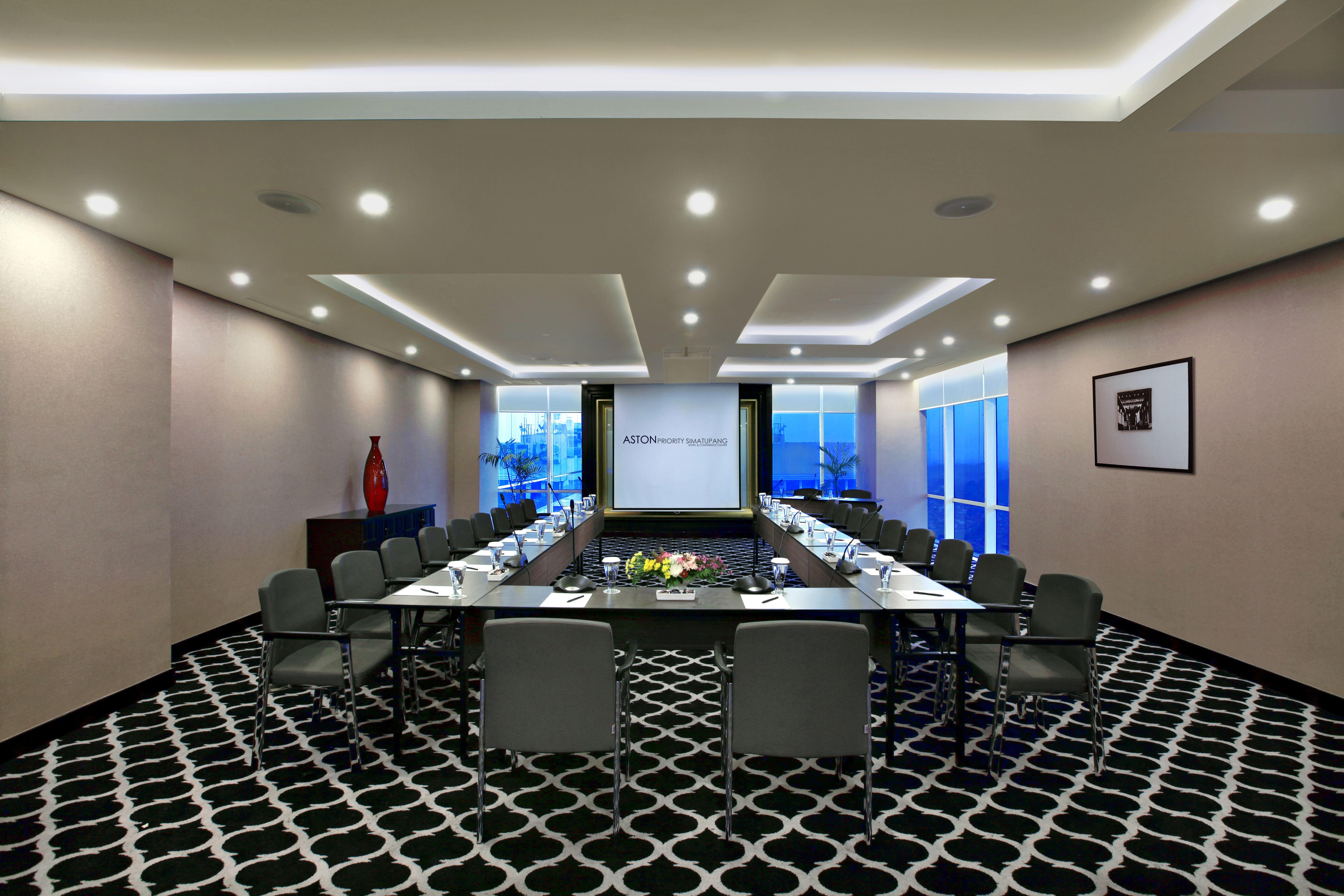Aston Priority Simatupang Hotel And Conference Center Jakarta Exteriér fotografie