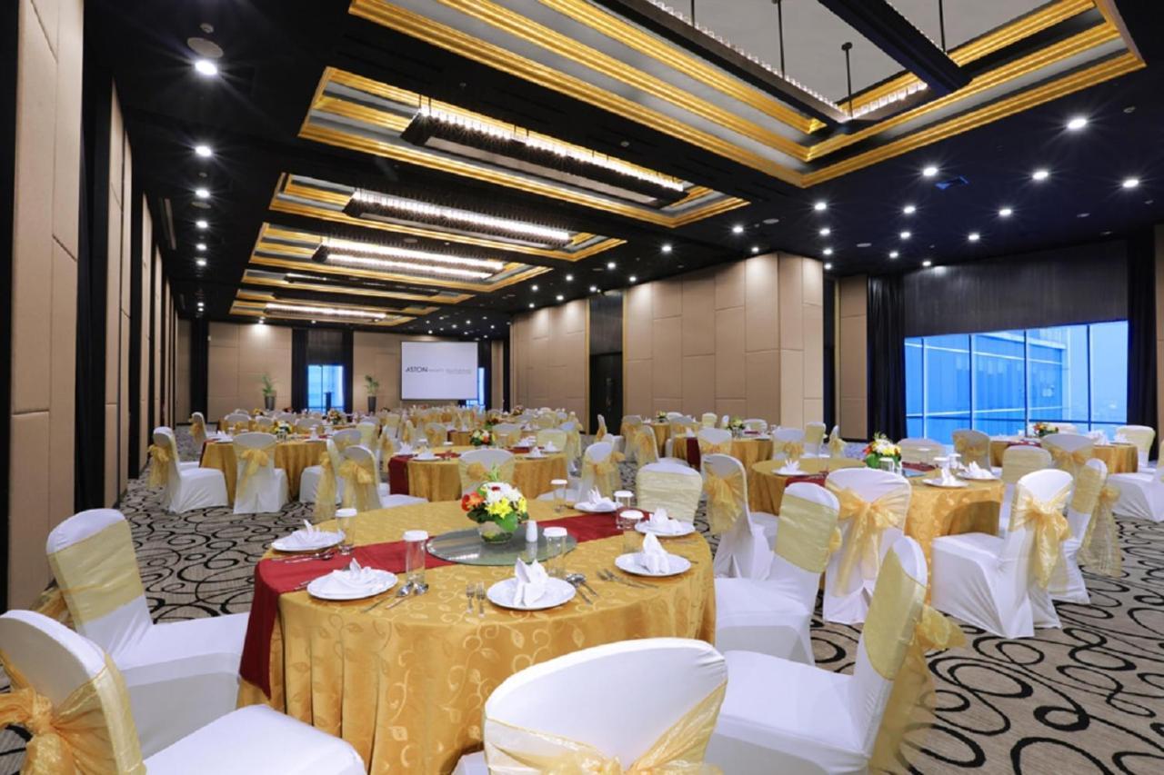 Aston Priority Simatupang Hotel And Conference Center Jakarta Exteriér fotografie