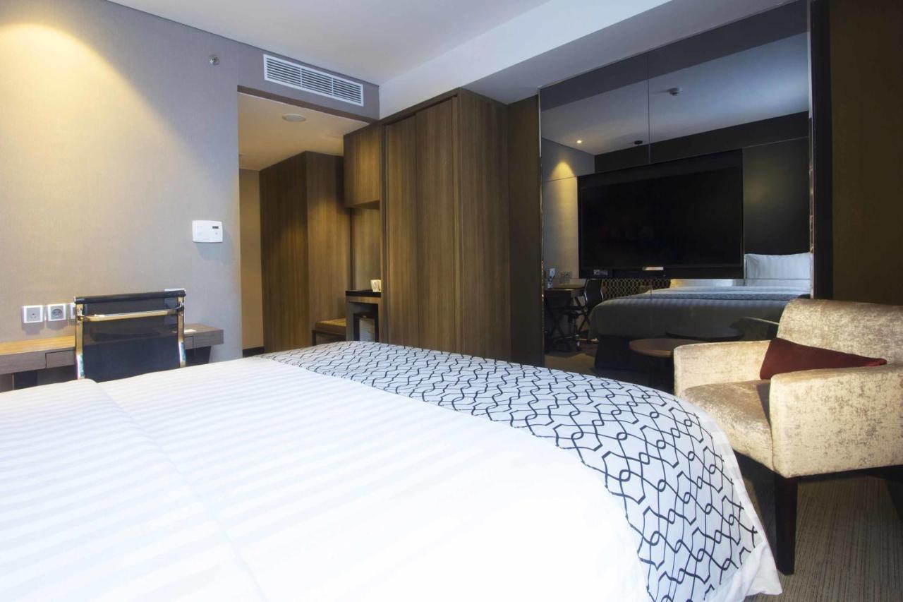Aston Priority Simatupang Hotel And Conference Center Jakarta Exteriér fotografie